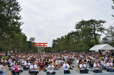 yogaday2.jpg